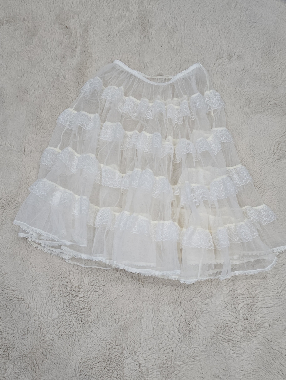 Romantic White Tiered Lace A-Line Skirt